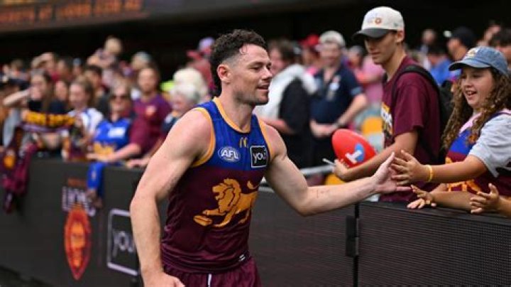 
AFL Lachie Whitfield’s Ankle Injury Update -What’s Wrong With Him? 