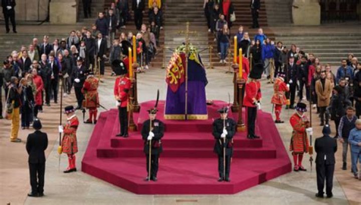 
Britain And The World Prepare To Say Last Farewell To Queen Elizabeth 