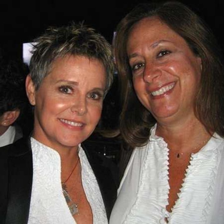 Carrie Schenken Height, Weight, Net Worth, Age, Birthday, Wikipedia, Who, Nationality, Biography