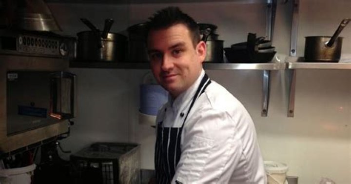 
Chef Paul Hood Height, Weight, Net Worth, Age, Birthday, Wikipedia, Who, Instagram, Biography 