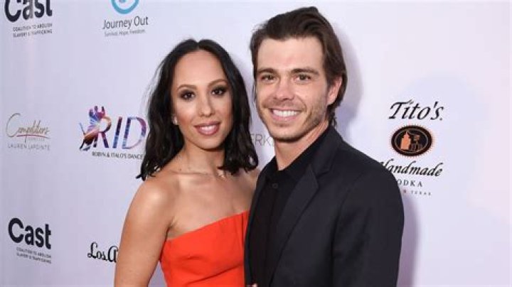 
Cheryl Burke And Matthew Lawrence Finalize Their Divorce 