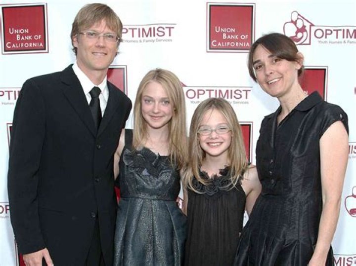 
Everything To Learn About Elle Fanning’s Parents Steven Fanning And Heather Joy Arrington 
