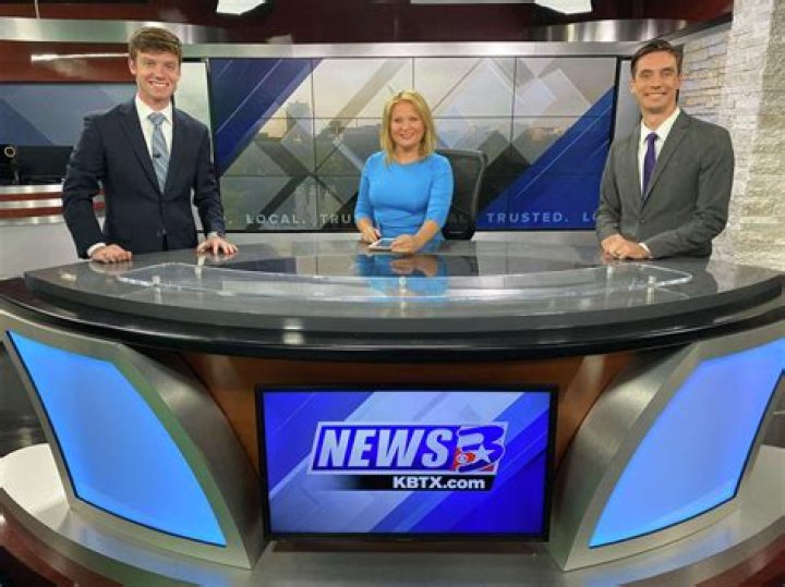 
Famous Reporter, Heather Kovar, was suspended blaming her slurred broadcast on “exhaustion” 