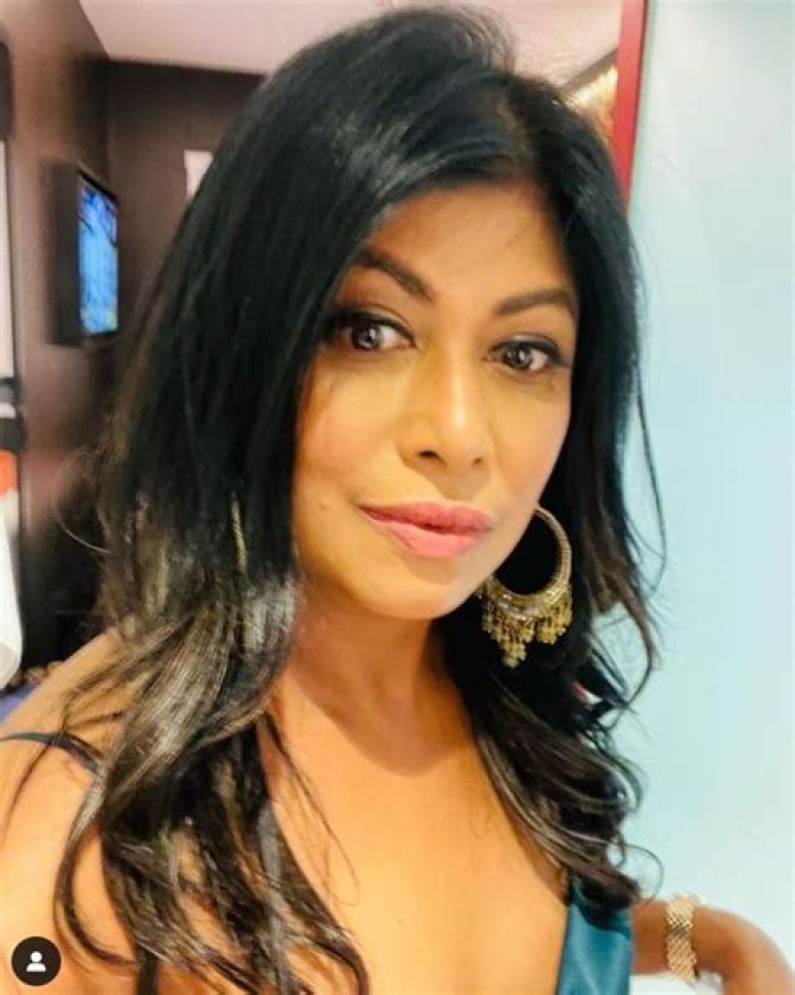 
Indira Naidoo Height, Weight, Net Worth, Age, Birthday, Wikipedia, Who, Nationality, Biography 