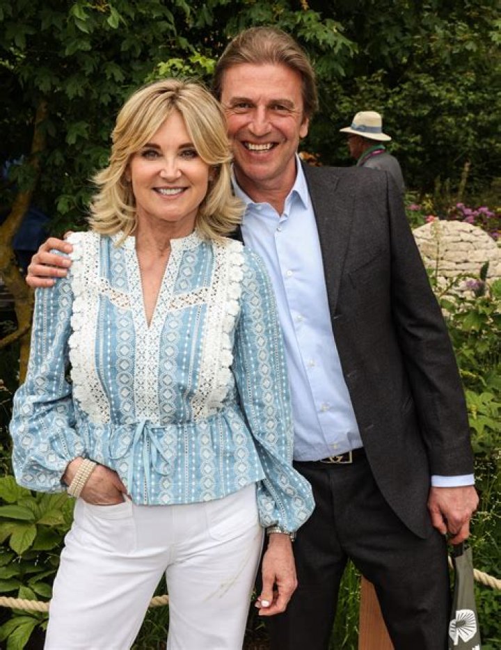 
Is Anthea Turner Married? Check Anthea Turner Net Worth, Age, Height, Bio, Birthday, Wiki, Husband, Children, Career, Nationality 