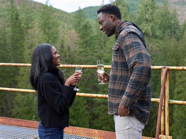 
Kess, Giddyfia and Dotun in the vial “loosing game drill” video 