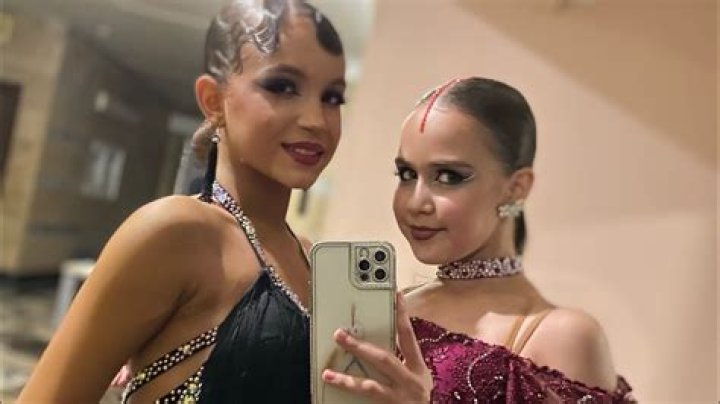 
Leonardo Cecchi’s Girlfriend Ayumi Matsumoto Is Dancer 