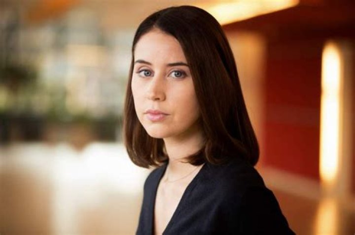 
Liz Kingsman Height, Weight, Net Worth, Age, Birthday, Wikipedia, Who, Nationality, Biography 