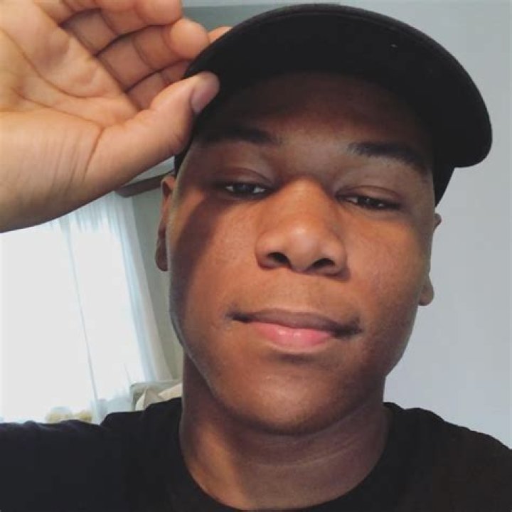 Luke Kenny Height, Weight, Net Worth, Age, Birthday, Wikipedia, Who, Nationality, Biography