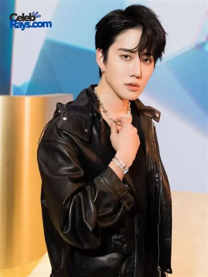 Mike Angelo Height, Weight, Net Worth, Age, Birthday, Wikipedia, Who, Nationality, Biography