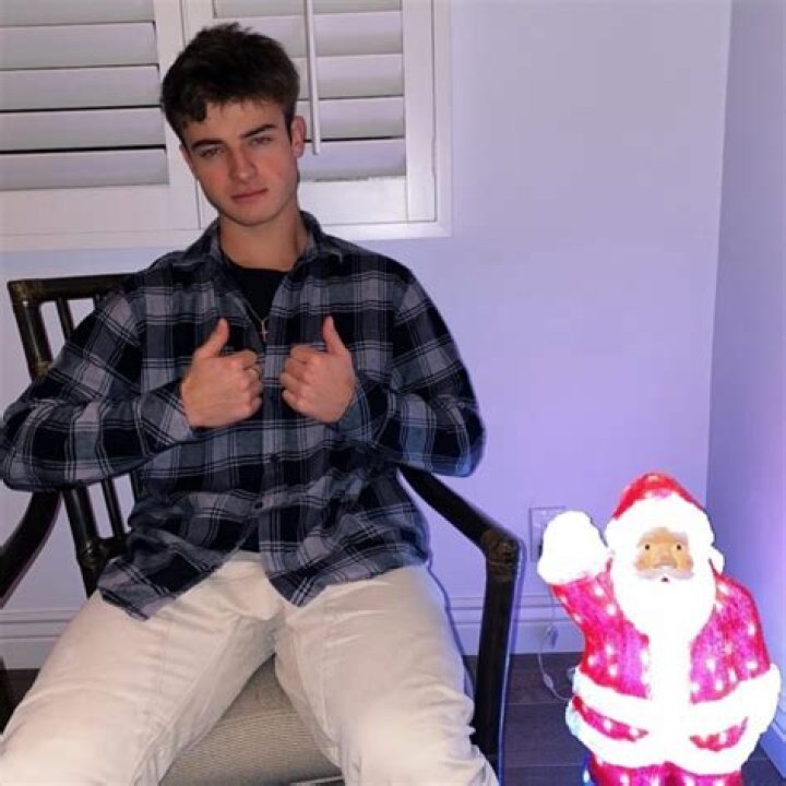 Noah Jacob Height, Weight, Net Worth, Age, Birthday, Wikipedia, Who, Nationality, Biography