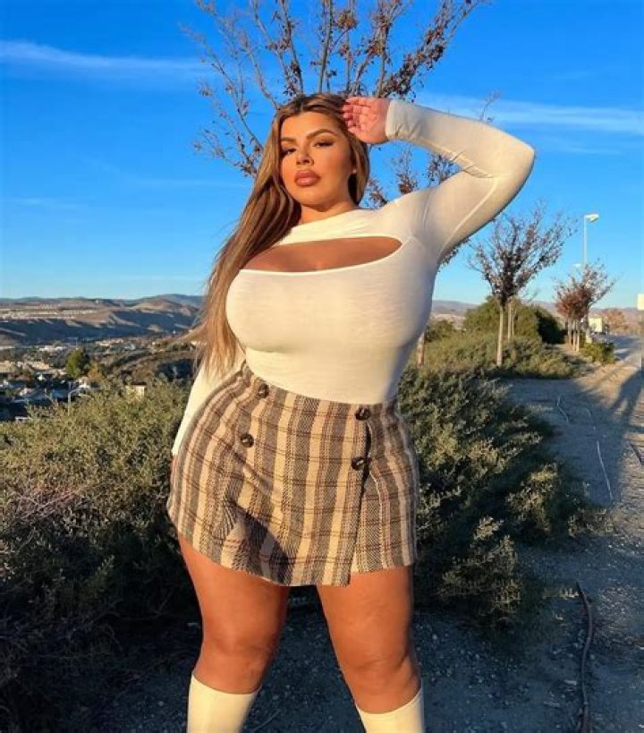 
Riley Busby Height, Weight, Net Worth, Age, Birthday, Wikipedia, Who, Nationality, Biography 