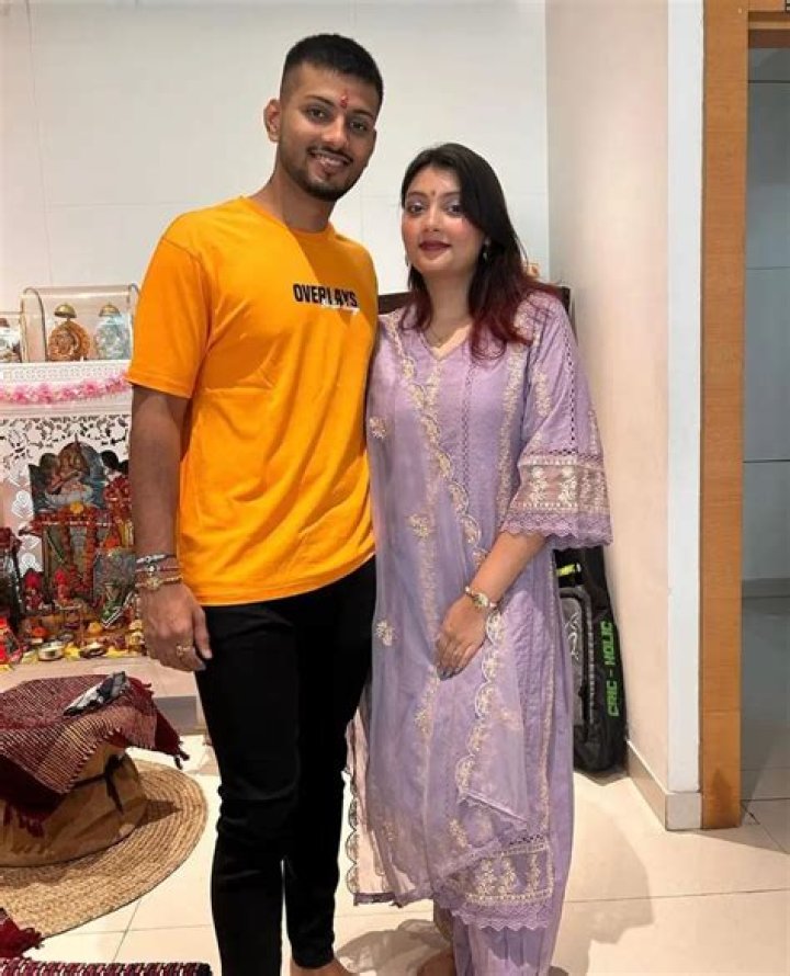 
Shikha Srivastava Height, Weight, Net Worth, Age, Birthday, Wikipedia, Who, Nationality, Biography 