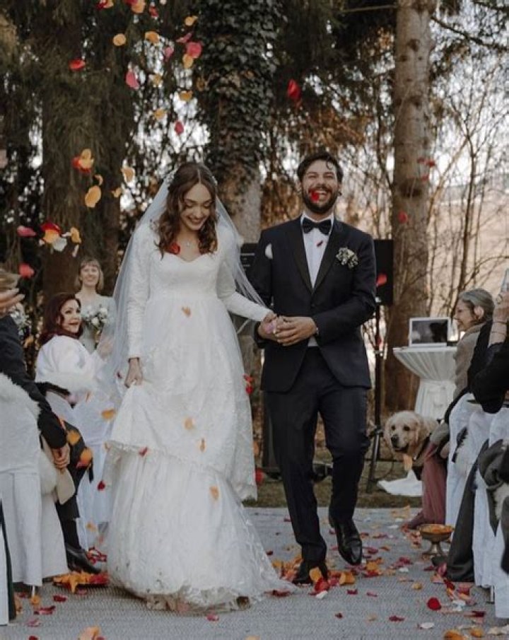 Singer Navarone Garibaldi and His Wife Elisa Achilli Have An Age Gap of 12 Years