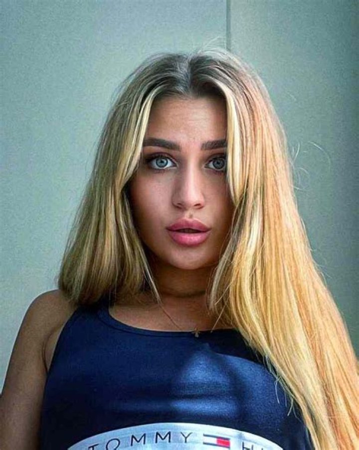 
Sophie Draper Height, Weight, Net Worth, Age, Birthday, Wikipedia, Who, Nationality, Biography 