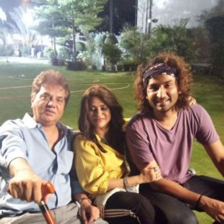 
Tanveer Jamal Height, Weight, Net Worth, Age, Birthday, Wikipedia, Who, Nationality, Biography 