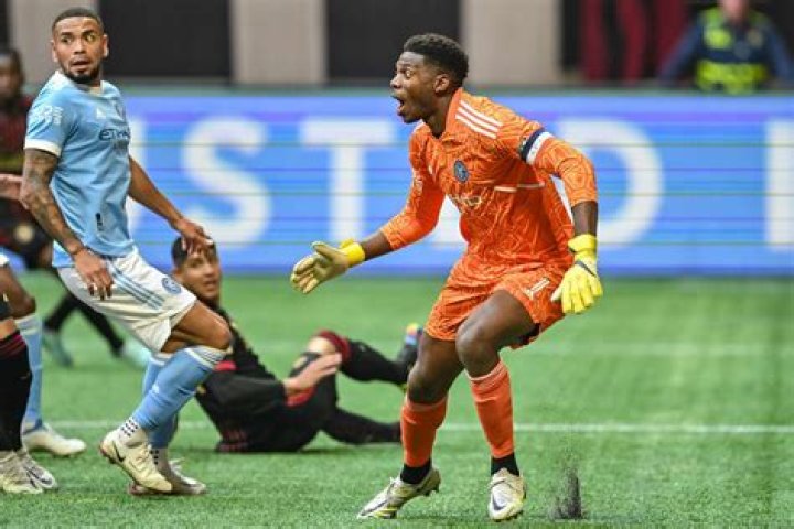 
USMNT Goalkeeper Sean Johnson Says the World Cup Team Is ‘Always Pushing Each Other’ 