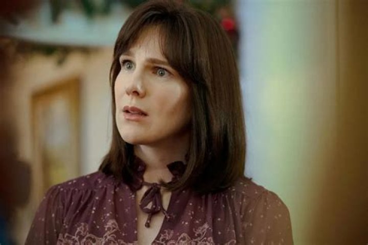 Was Betty Gore Pregnant When Candy Montgomery Killed Her? Hulu Story Details