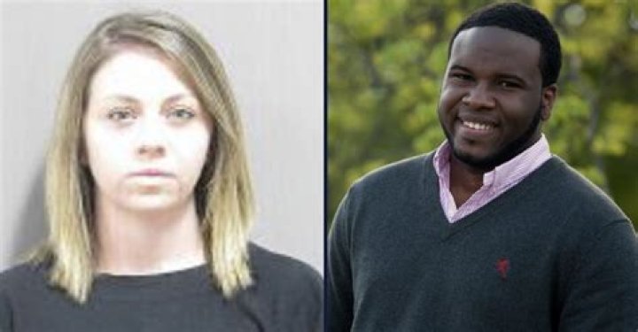 
Where Is Amber Guyger Now? Botham Jean Killer 2022 – Is She Still Dating Boyfriend Martin Rivera? 