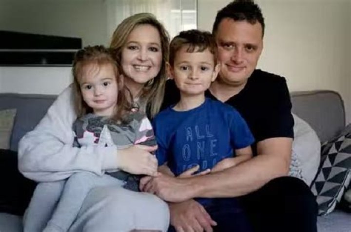 
Who Is Anissia Tugendhat? Learn About Tom Tugendhat’s Wife And Family 