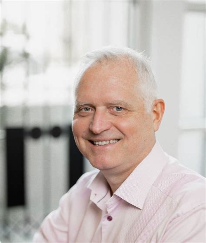 
Who Was Dr Lorne Segall? Death of 49-year-old otolaryngologist revealed 